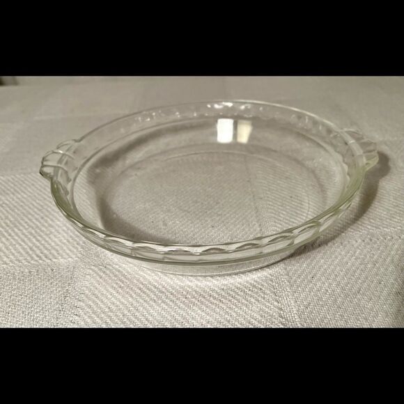 Vintage Pyrex Deep Dish Pie Plate Fluted Edge W/Handles #229 Glass USA 9 1/2". - Picture 2 of 3